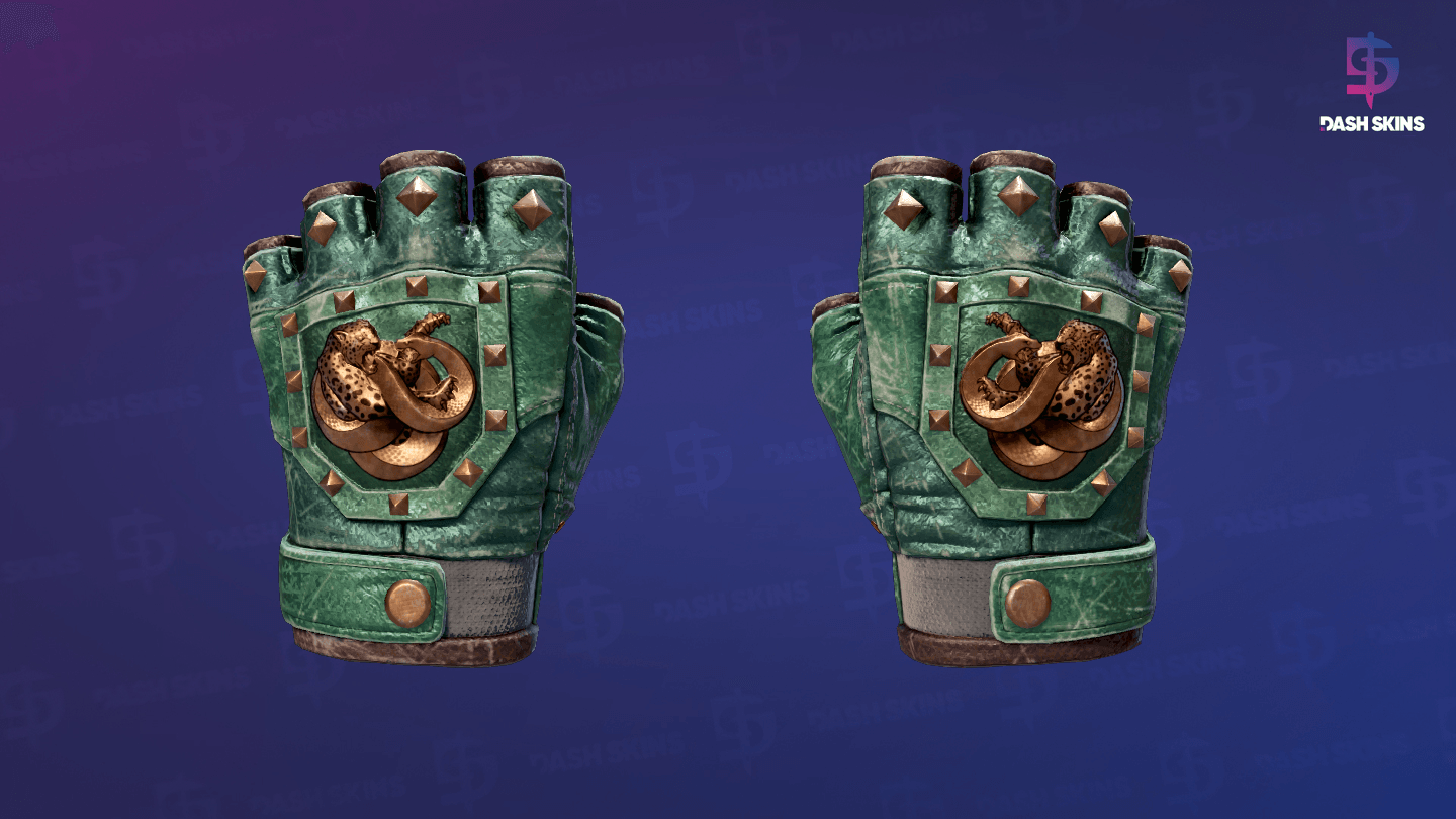 ★ Broken Fang Gloves | Jade (Battle-Scarred) Screenshot Playside