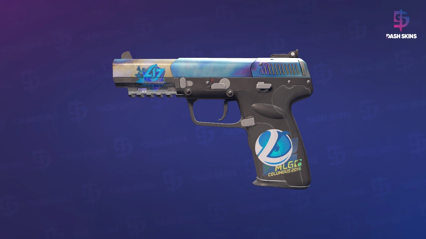 Five-SeveN | Case Hardened (Minimal Wear) Screenshot Playside