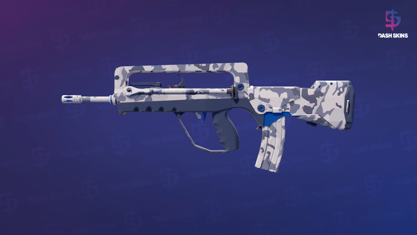 FAMAS | Yeti Camo (Minimal Wear) Screenshot Playside