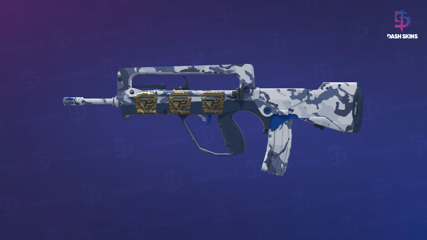 FAMAS | Yeti Camo (Minimal Wear) Screenshot Playside