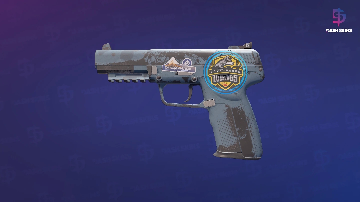 Souvenir Five-SeveN | Forest Night (Field-Tested) Screenshot Playside