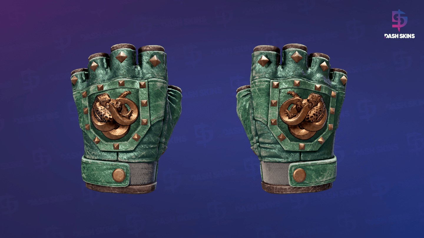 ★ Broken Fang Gloves | Jade (Battle-Scarred) Screenshot Playside