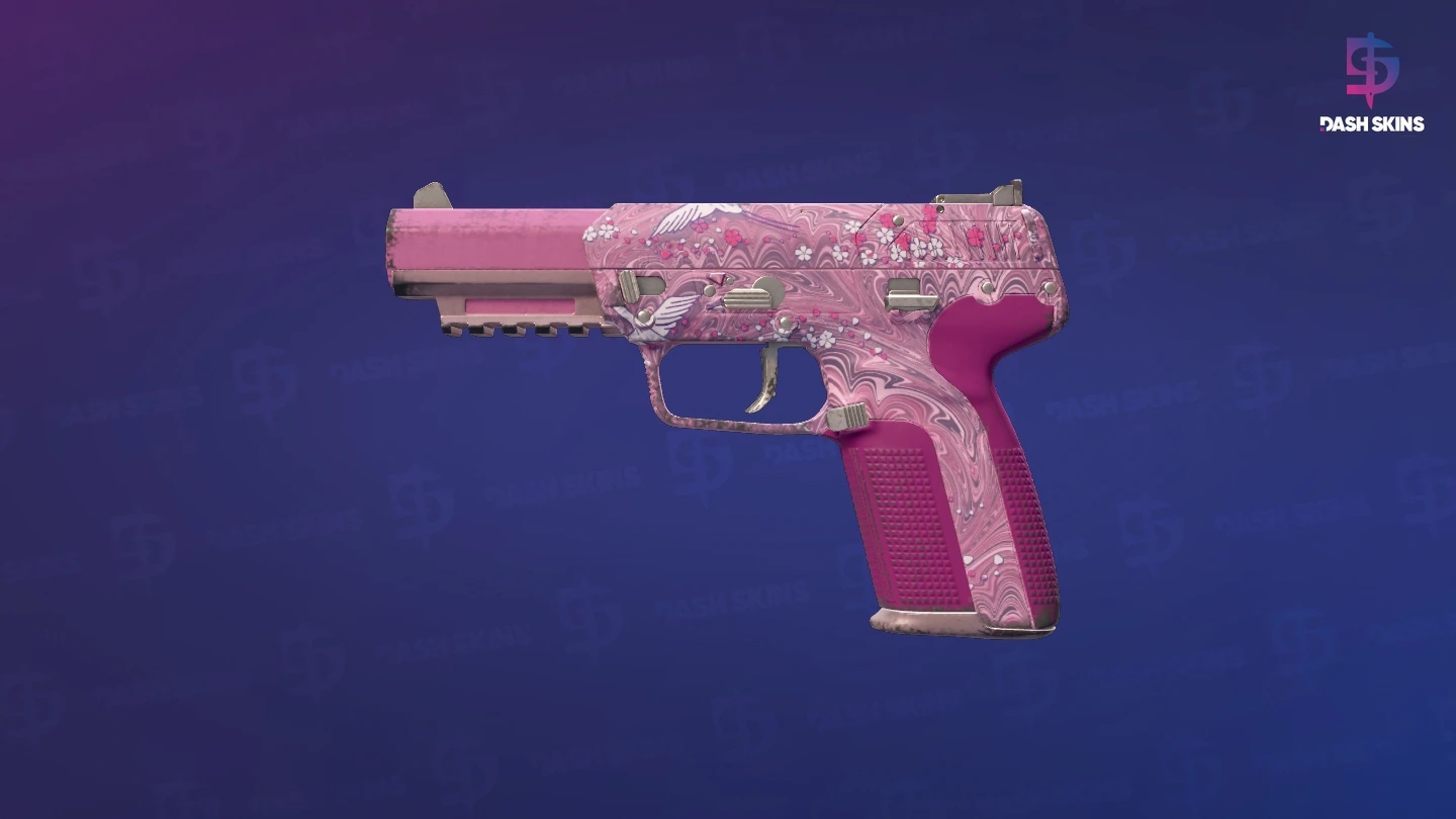 Five-SeveN | Fraise Crane (Minimal Wear) Screenshot Playside