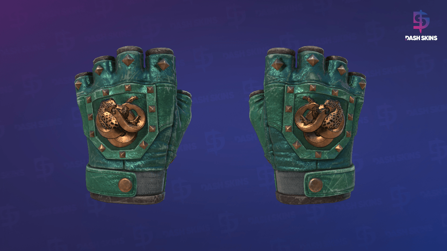 ★ Broken Fang Gloves | Jade (Battle-Scarred) Screenshot Playside