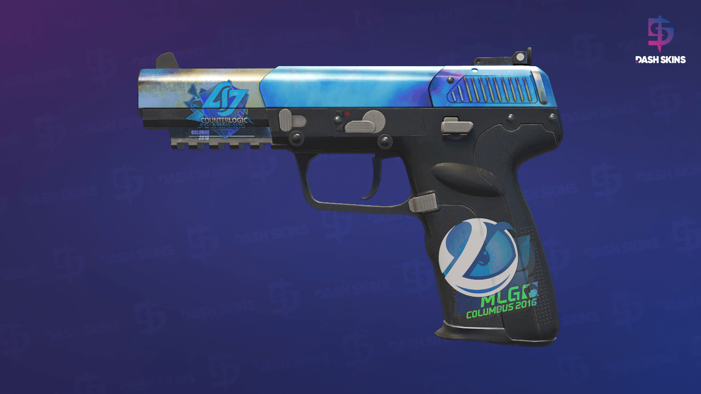 Five-SeveN | Case Hardened (Minimal Wear) Screenshot Playside